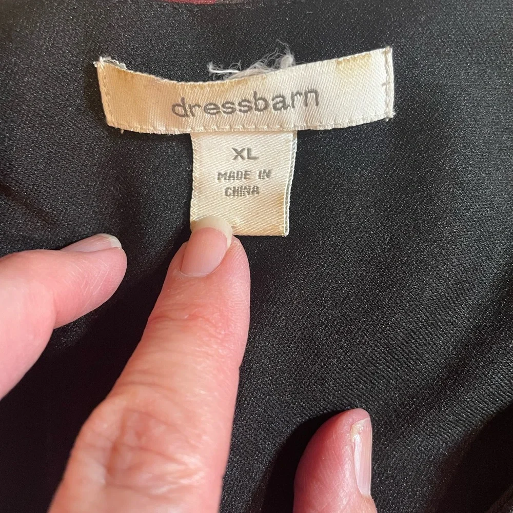 Dressbarn V-Neck Black‎ and Red Ruffled Tie Front Blouse, Size XL